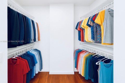 Condo in North Miami Beach, Florida, 1 bedroom  № 2039985 - photo 8