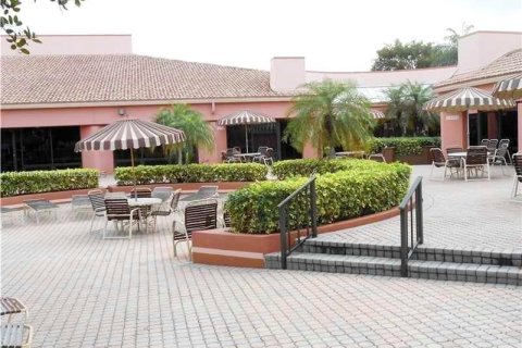 Condo in Sunrise, Florida, 1 bedroom  № 1964888 - photo 22
