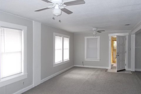 Propiedad comercial en venta en Largo, Florida, 11 dormitorios, 416.02 m2 № 2157843 - foto 27