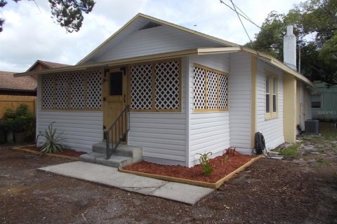 Propiedad comercial en venta en Largo, Florida, 11 dormitorios, 416.02 m2 № 2157843 - foto 4
