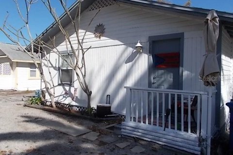 Propiedad comercial en venta en Largo, Florida, 11 dormitorios, 416.02 m2 № 2157843 - foto 6