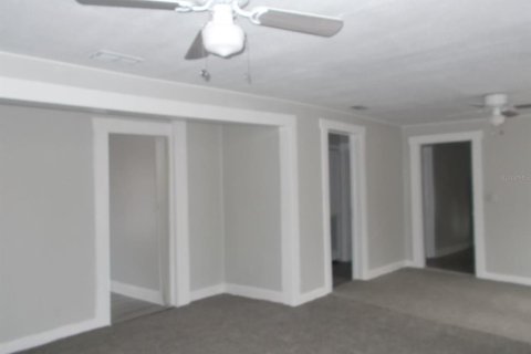 Propiedad comercial en venta en Largo, Florida, 11 dormitorios, 416.02 m2 № 2157843 - foto 26