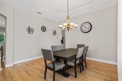 House in Land O' Lakes, Florida 4 bedrooms, 285.95 sq.m. № 1813151 - photo 15