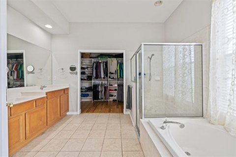 House in Land O' Lakes, Florida 4 bedrooms, 285.95 sq.m. № 1813151 - photo 29