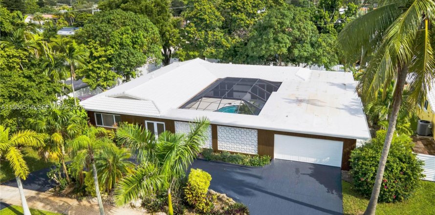 Villa ou maison à Hollywood, Floride 4 chambres, 255.39 m2 № 2024392