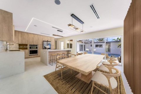 Villa ou maison à vendre à Hollywood, Floride: 4 chambres, 255.39 m2 № 2024392 - photo 6