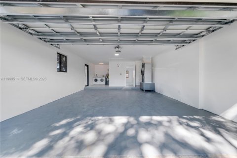 Villa ou maison à vendre à Hollywood, Floride: 4 chambres, 255.39 m2 № 2024392 - photo 21