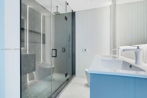 Villa ou maison à vendre à Hollywood, Floride: 4 chambres, 255.39 m2 № 2024392 - photo 13