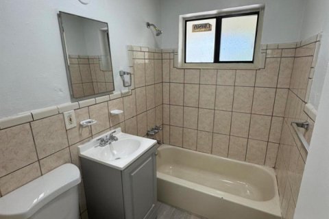 Apartment in Fort Lauderdale, Florida 3 rooms, 41.81 sq.m. № 2180274 - photo 9