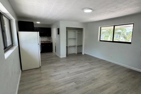 Apartment in Fort Lauderdale, Florida 3 rooms, 41.81 sq.m. № 2180274 - photo 5