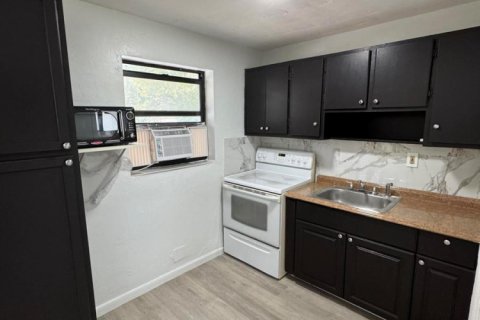 Apartment in Fort Lauderdale, Florida 3 rooms, 41.81 sq.m. № 2180274 - photo 8