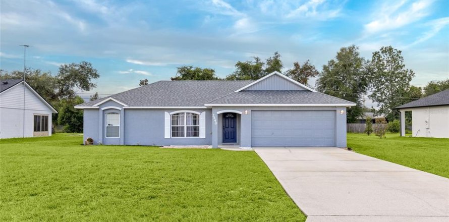 House in Deltona, Florida 3 bedrooms, 112.13 sq.m. № 2347088
