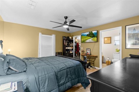 House in Deltona, Florida 3 bedrooms, 112.13 sq.m. № 2347088 - photo 16