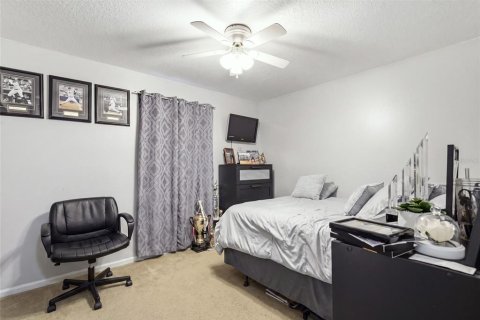 House in Deltona, Florida 3 bedrooms, 112.13 sq.m. № 2347088 - photo 23