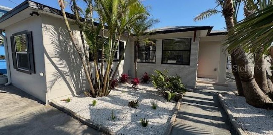 Villa ou maison à Madeira Beach, Floride 3 chambres, 102.66 m2 № 1840065