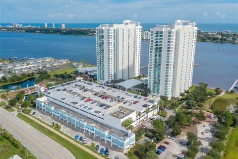 Condominio en venta en Daytona Beach, Florida, 2 dormitorios, 142.79 m2 № 1846486 - foto 2