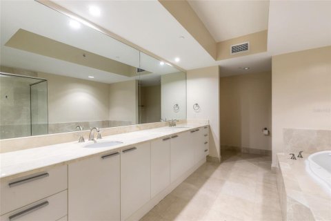 Condominio en venta en Daytona Beach, Florida, 2 dormitorios, 142.79 m2 № 1846486 - foto 12