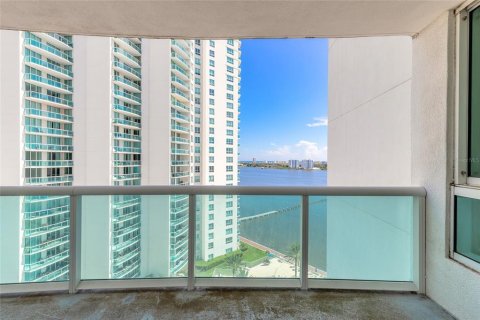 Condominio en venta en Daytona Beach, Florida, 2 dormitorios, 142.79 m2 № 1846486 - foto 3