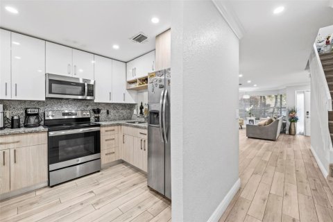 Townhouse in Coconut Creek, Florida 2 bedrooms, 122.72 sq.m. № 2006931 - photo 6