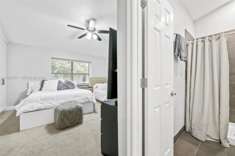 Townhouse in Coconut Creek, Florida 2 bedrooms, 122.72 sq.m. № 2006931 - photo 19