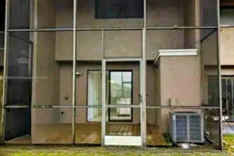 Touwnhouse à vendre à Davie, Floride: 2 chambres, 112.97 m2 № 2169599 - photo 8