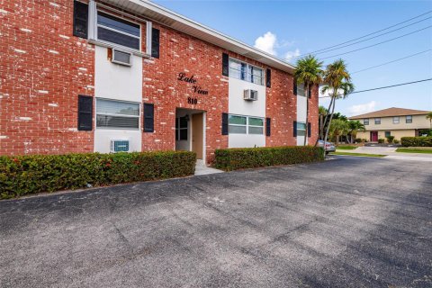 Condominio en venta en West Palm Beach, Florida, 2 dormitorios, 72 m2 № 2084482 - foto 25