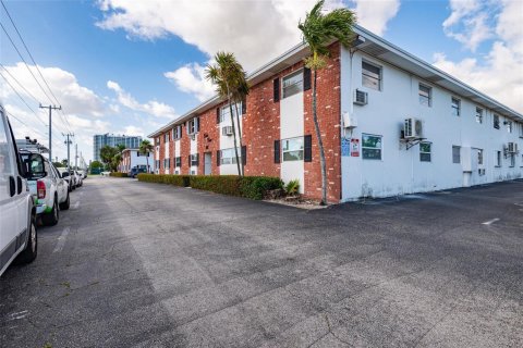 Condominio en venta en West Palm Beach, Florida, 2 dormitorios, 72 m2 № 2084482 - foto 27