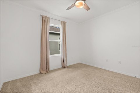 House in Apopka, Florida 4 bedrooms, 171.5 sq.m. № 1819028 - photo 22