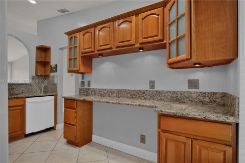 Купить виллу или дом в Маргит, Флорида 2 спальни, 109.25м2, № 2030554 - фото 17