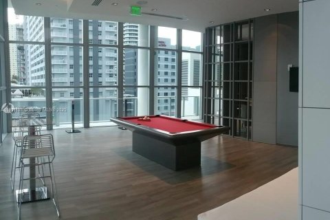 Condo in Miami, Florida, 2 bedrooms  № 2017267 - photo 20
