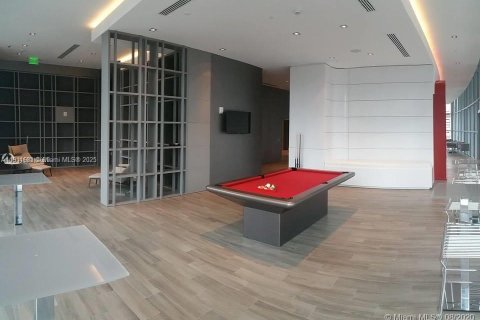 Condo in Miami, Florida, 2 bedrooms  № 2017267 - photo 18