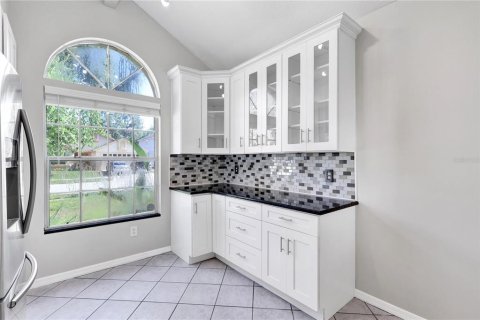 Villa ou maison à vendre à Lake Mary, Floride: 3 chambres, 150.13 m2 № 2315171 - photo 3