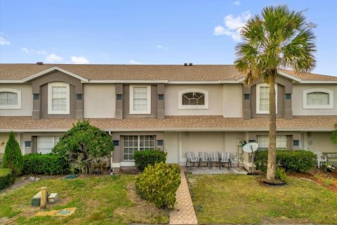 Townhouse in Orlando, Florida 3 bedrooms, 134.34 sq.m. № 1613747 - photo 1