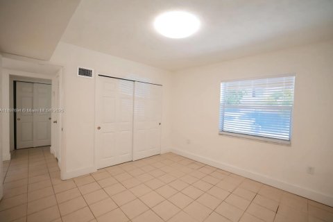 Apartamento en alquiler en North Miami Beach, Florida, 1 dormitorio, 83.61 m2 № 1948873 - foto 7
