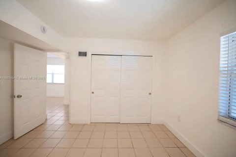 Apartamento en alquiler en North Miami Beach, Florida, 1 dormitorio, 83.61 m2 № 1948873 - foto 8