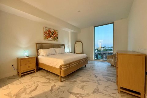 Condo in Saint Petersburg, Florida, 3 bedrooms  № 2284727 - photo 5