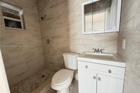 Снять в аренду квартиру в Холливуд, Флорида 2 спальни, 69.68м2, № 1955131 - фото 9