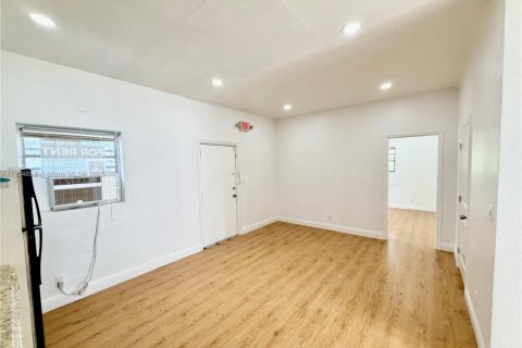 Appartement à louer à Hollywood, Floride: 2 chambres, 69.68 m2 № 1955131 - photo 21