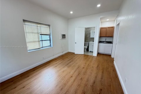 Appartement à louer à Hollywood, Floride: 2 chambres, 69.68 m2 № 1955131 - photo 15