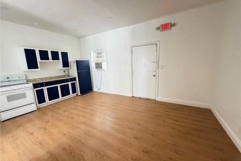 Снять в аренду квартиру в Холливуд, Флорида 2 спальни, 69.68м2, № 1955131 - фото 4