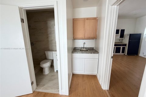 Снять в аренду квартиру в Холливуд, Флорида 2 спальни, 69.68м2, № 1955131 - фото 8