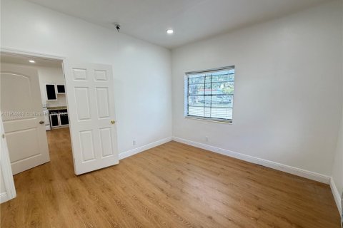 Appartement à louer à Hollywood, Floride: 2 chambres, 69.68 m2 № 1955131 - photo 18