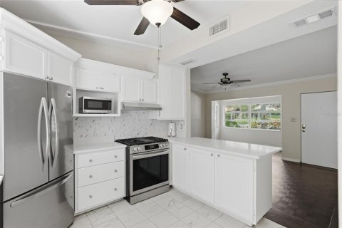 Villa ou maison à louer à Clearwater, Floride: 3 chambres, 110.37 m2 № 2427464 - photo 11