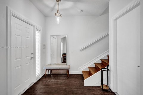 Adosado en alquiler en Fort Lauderdale, Florida, 2 dormitorios, 157.19 m2 № 1954361 - foto 17