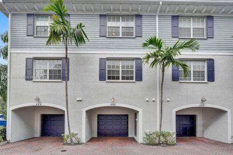 Adosado en alquiler en Fort Lauderdale, Florida, 2 dormitorios, 157.19 m2 № 1954361 - foto 22