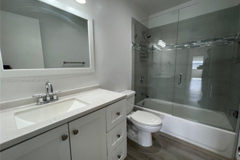 Снять в аренду кондоминиум в Хомстед, Флорида 2 спальни, 90.12м2, № 1943999 - фото 11