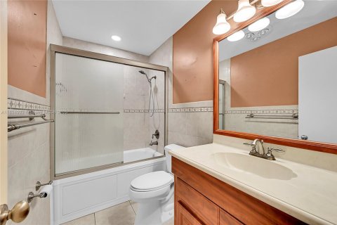Casa en venta en Coral Springs, Florida, 4 dormitorios, 181.53 m2 № 1794692 - foto 19