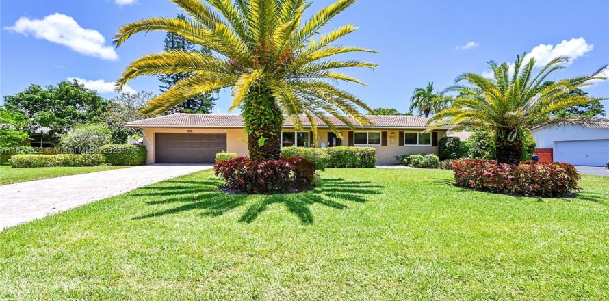 Casa en Coral Springs, Florida 4 dormitorios, 181.53 m2 № 1794692