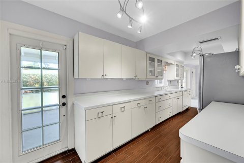 Casa en venta en Coral Springs, Florida, 4 dormitorios, 181.53 m2 № 1794692 - foto 9