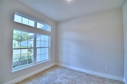 House in Auburndale, Florida 4 bedrooms, 201.51 sq.m. № 2215229 - photo 4